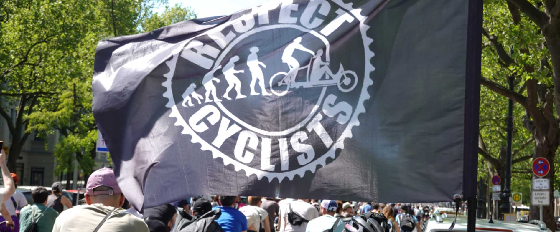 RESPECT CYCLISTS Fahrrad Demo an der Siegessäule